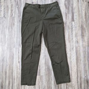 Banana Republic Chino Pants Size 6